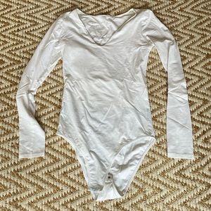 Everlane long sleeve v-neck bodysuit